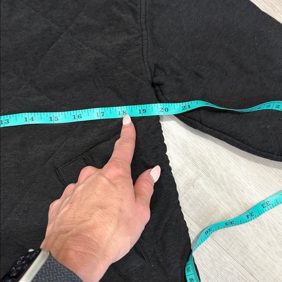 Vuori Quilted Halo Jacket - Picture 9 of 9